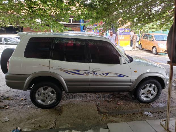 Toyota RAV4 2003 Automatic White
