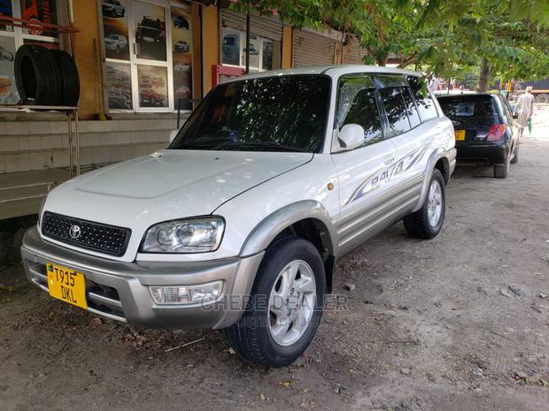 Toyota RAV4 2003 Automatic White