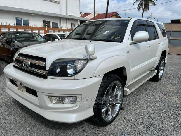 Toyota Hilux Surf 2006 White