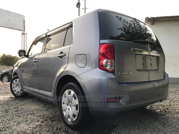 Toyota Corolla Rumion 2008 Gray