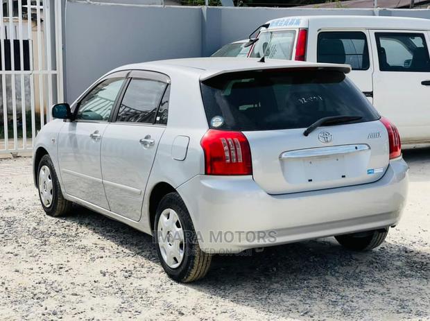 Toyota Allex 2001 Silver