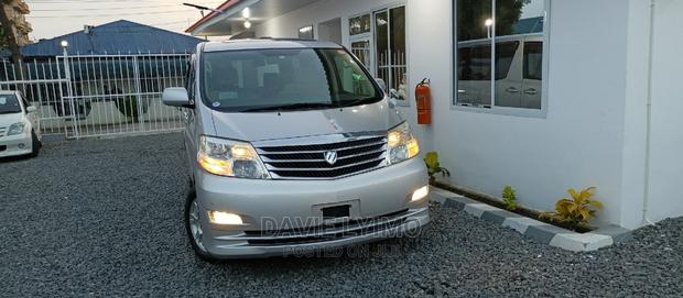 Toyota Alphard 2007 Silver
