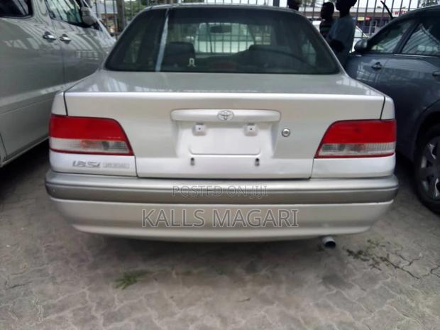 Toyota Carina 2001 Silver