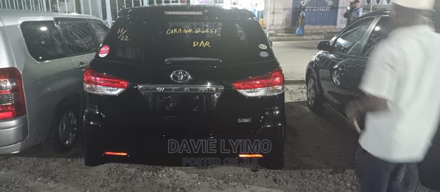 Toyota Wish 2010 Black