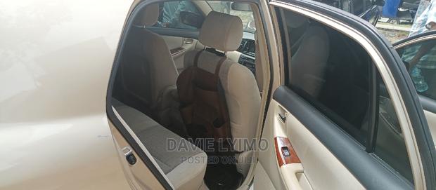 Toyota Corolla RunX 2002 Gold