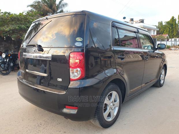 Toyota Corolla Rumion 2008 Black