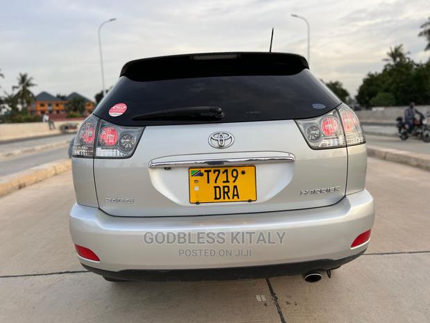 Toyota Harrier 2008 Beige