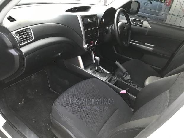 Subaru Forester 2011 Pearl