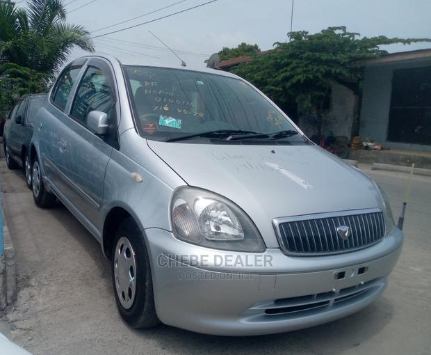 Toyota Vitz 2004 1.0 FWD 3dr Silver