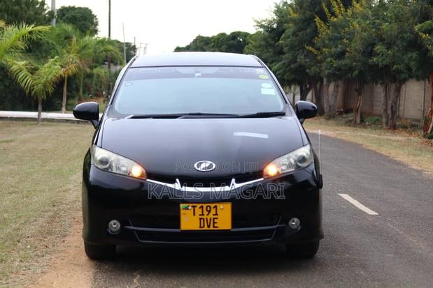 Toyota Wish 2010