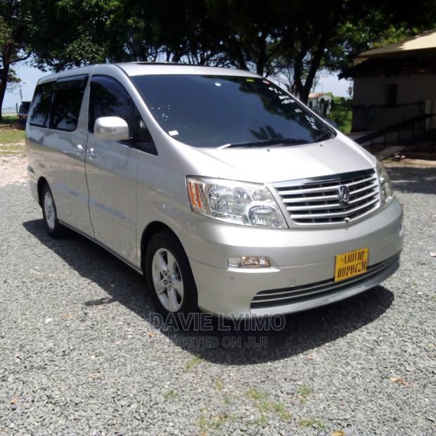 Toyota Alphard 2004 Silver