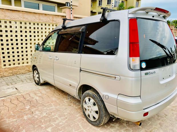 Toyota Lite-Ace 1999 Silver