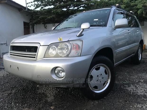 Toyota Kluger 2005 Silver