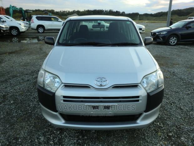 Toyota Succeed 2015 Silver