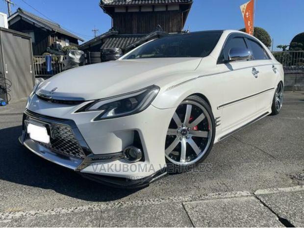 Toyota Mark X 2012 Pearl