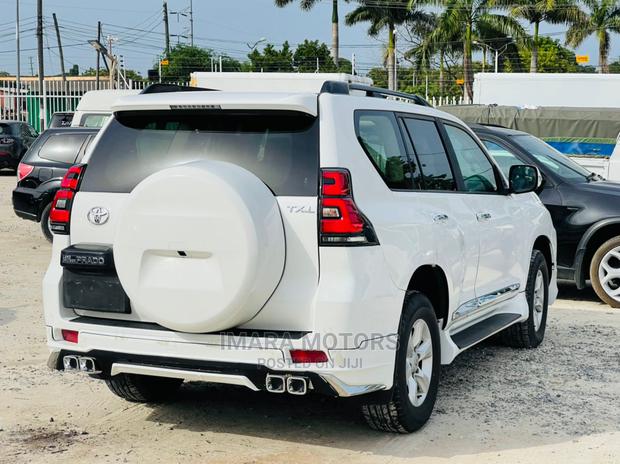 Toyota Land Cruiser 2021 White