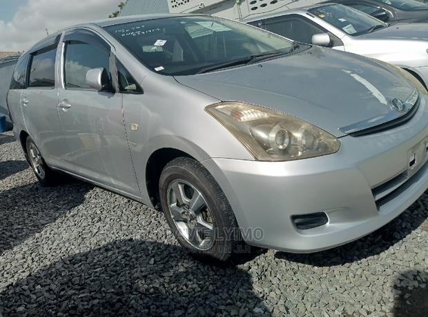 Toyota Wish 2007 Silver