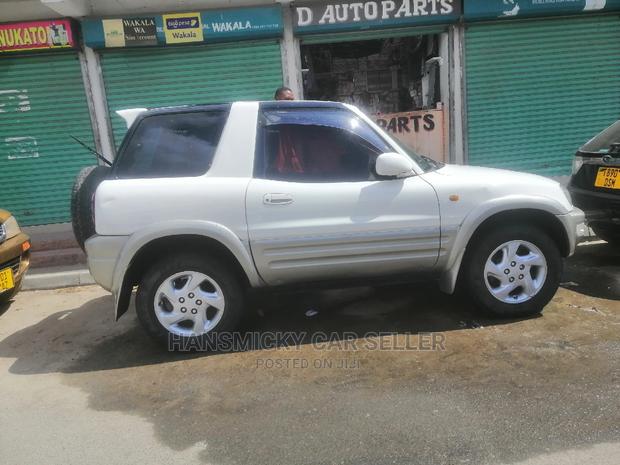 Toyota RAV4 2002 Silver