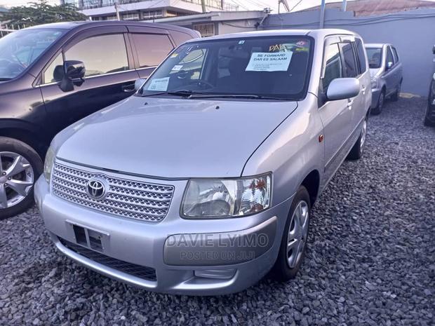 Toyota Succeed 2002 Silver