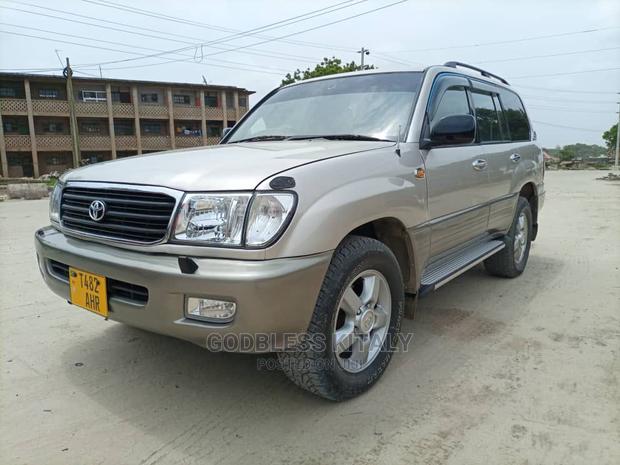 Toyota Land Cruiser 1999 Silver