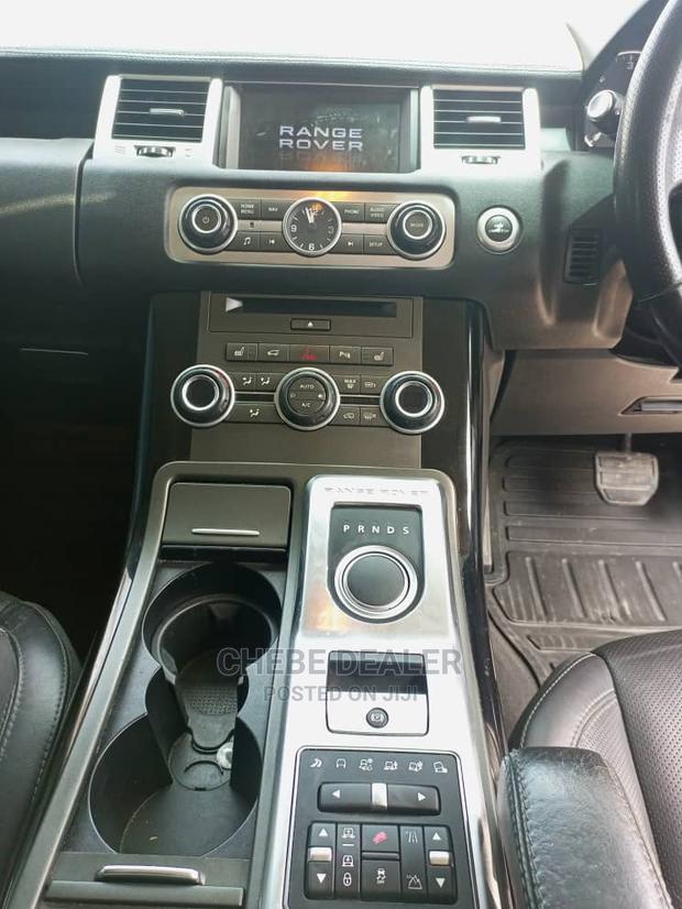 Land Rover Range Rover 2012 Black