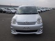 Toyota Sienta 2007 Silver for sale