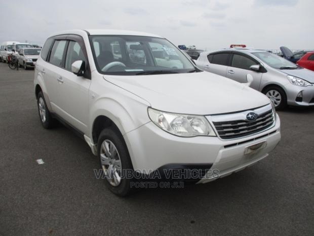 Subaru Forester 2011 Pearl
