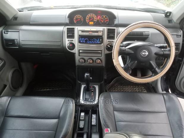 Nissan X-Trail 2003 Automatic Black