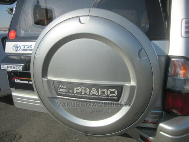 Toyota Land Cruiser Prado 2000 Silver