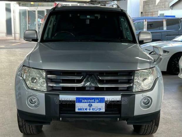 Mitsubishi Pajero 2007 Silver