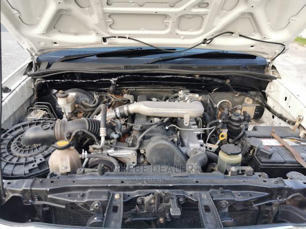 Toyota Hilux 2013 White