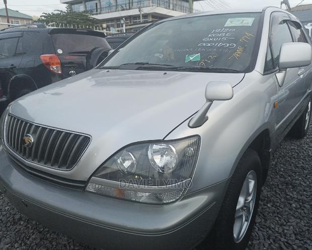 Toyota Harrier 1998 Gray