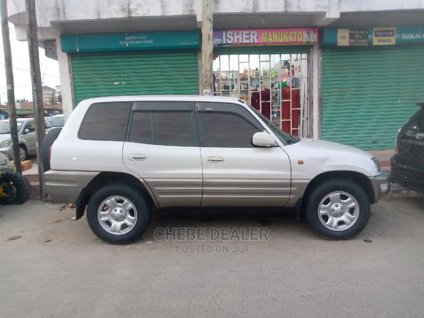 Toyota RAV4 1998 Cabriolet White