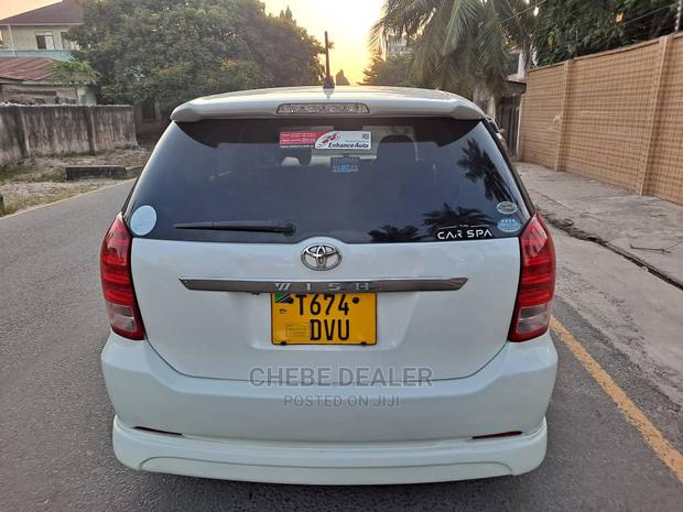 Toyota Wish 2006 White