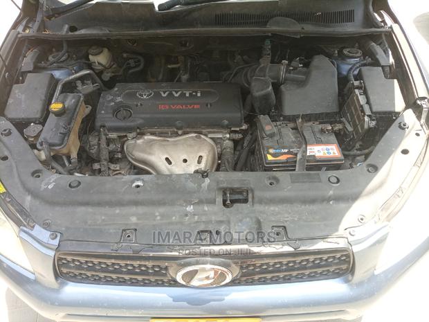 Toyota RAV4 2008 Blue