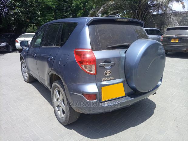 Toyota RAV4 2008 Blue