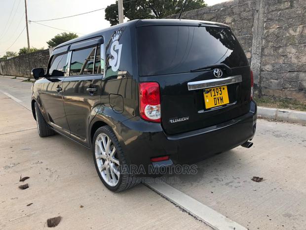 Toyota Corolla Rumion 2007 Black