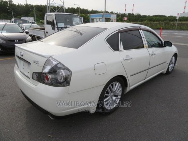 Nissan Fuga 2005 Pearl