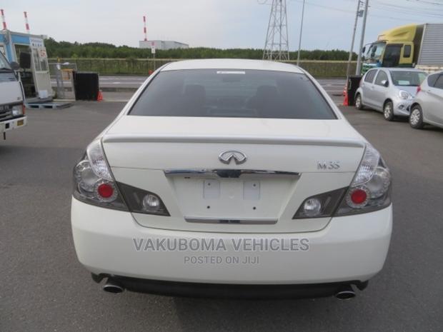 Nissan Fuga 2005 Pearl