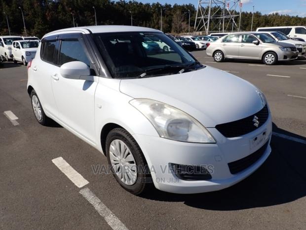 Suzuki Swift 2010 White