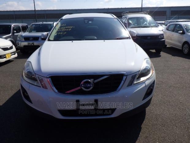 Volvo XC60 2010 Pearl