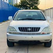 Toyota Harrier 2005 White for sale