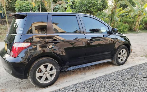 Toyota IST 2006 Black