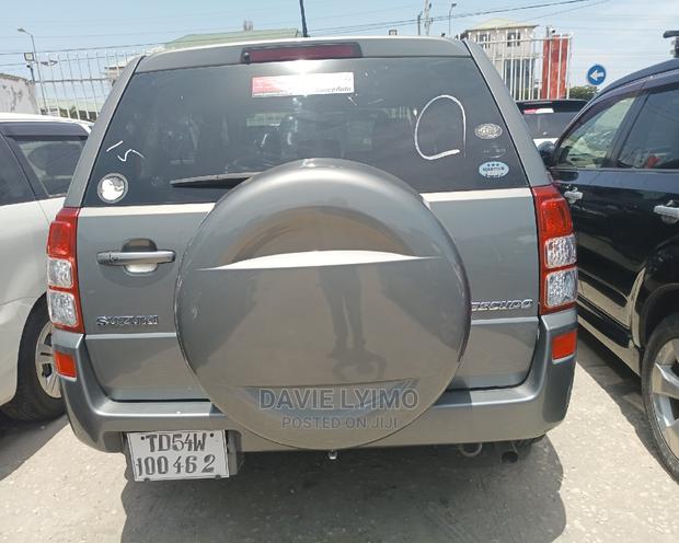 Suzuki Escudo 2005 Gray