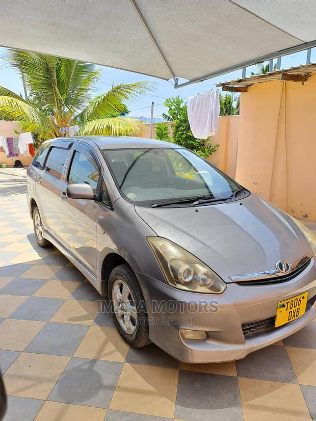Toyota Wish 2007 Gray