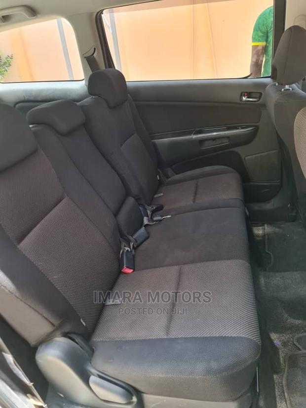 Toyota Wish 2007 Gray