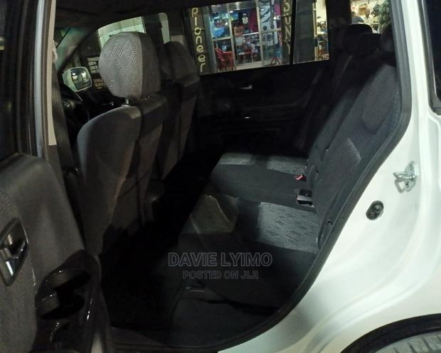 Toyota Kluger 2002 Pearl