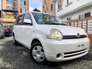 Toyota Sienta 2005 White for sale