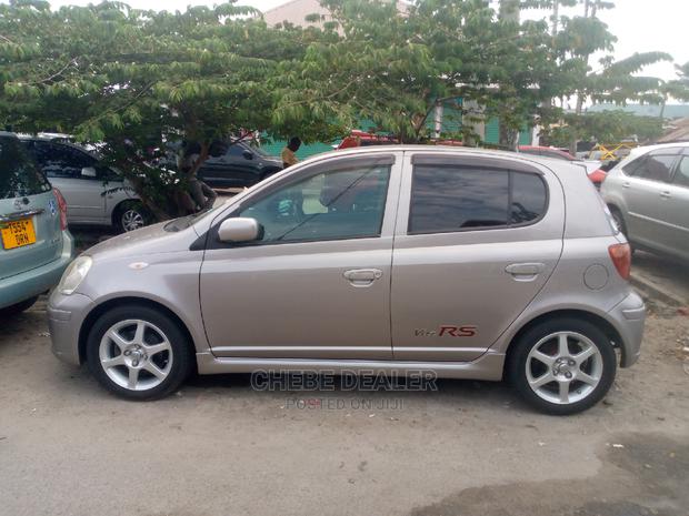 Toyota Vitz 2004 1.5 FWD 3dr Gray