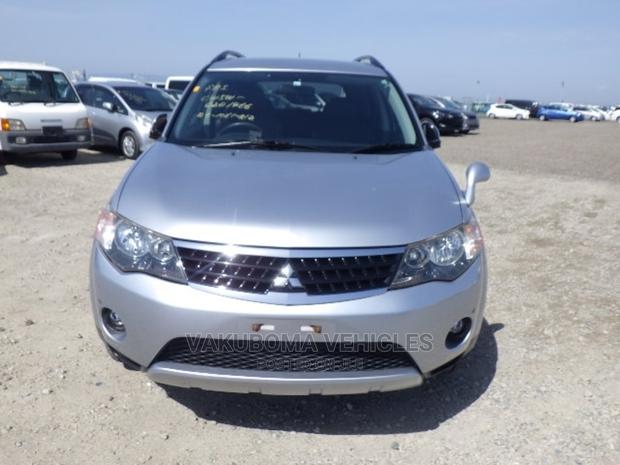 Mitsubishi Outlander 2011 Silver